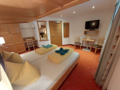 Holiday room Doppelzimmer Nr. 6, Dusche / WC + Balkon - Features photo 55