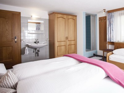 Apartment Wohnung 4-8 Pax /3 ZI./Du/ Bad/WC - Features photo 19