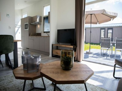 Holiday house Romantisches 4-Personen-Chalet am Wasser - Features photo 6