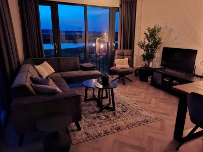 Holiday house Romantisches 4-Personen-Chalet am Wasser - Features photo 8