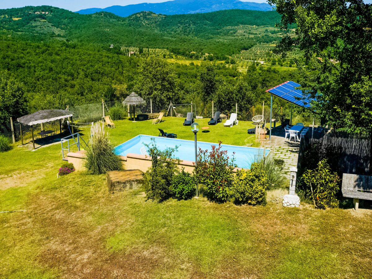 Villa Villa in Pieve San Giovanni with Pool