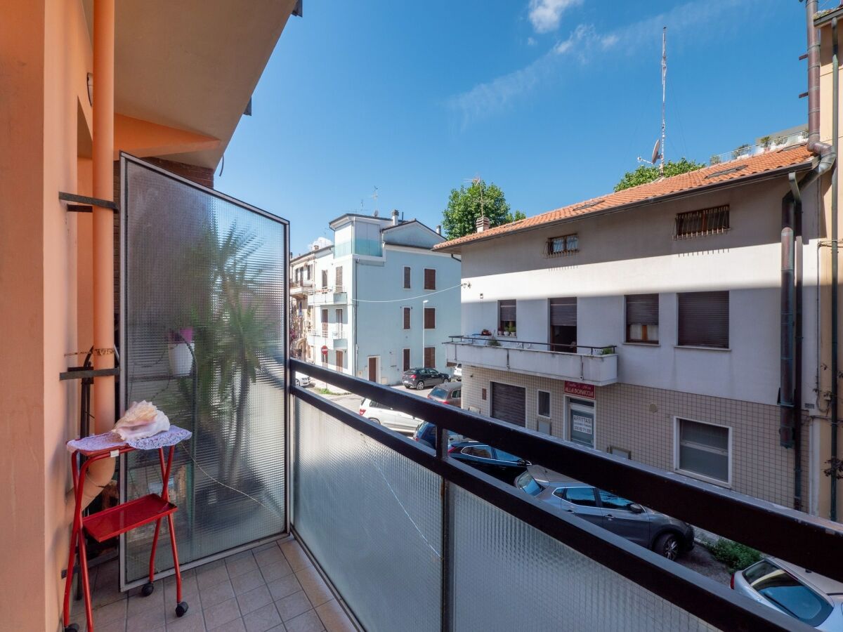 Apartment Holiday Home in Fano near the Beach - Outdoor photo 3