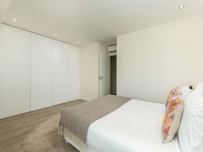 Apartment Spacious 4-Bedroom Apartment in Porto - Features photo 10