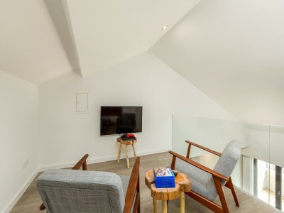 Apartment Spacious 4-Bedroom Apartment in Porto - Features photo 36