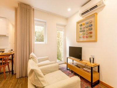 Apartment Charming 1-Bedroom Apartment in Oporto - Features photo 2