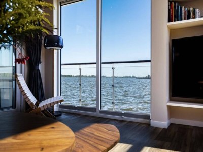 House boat Küstenkomfort mit Terrasse - Features photo 14