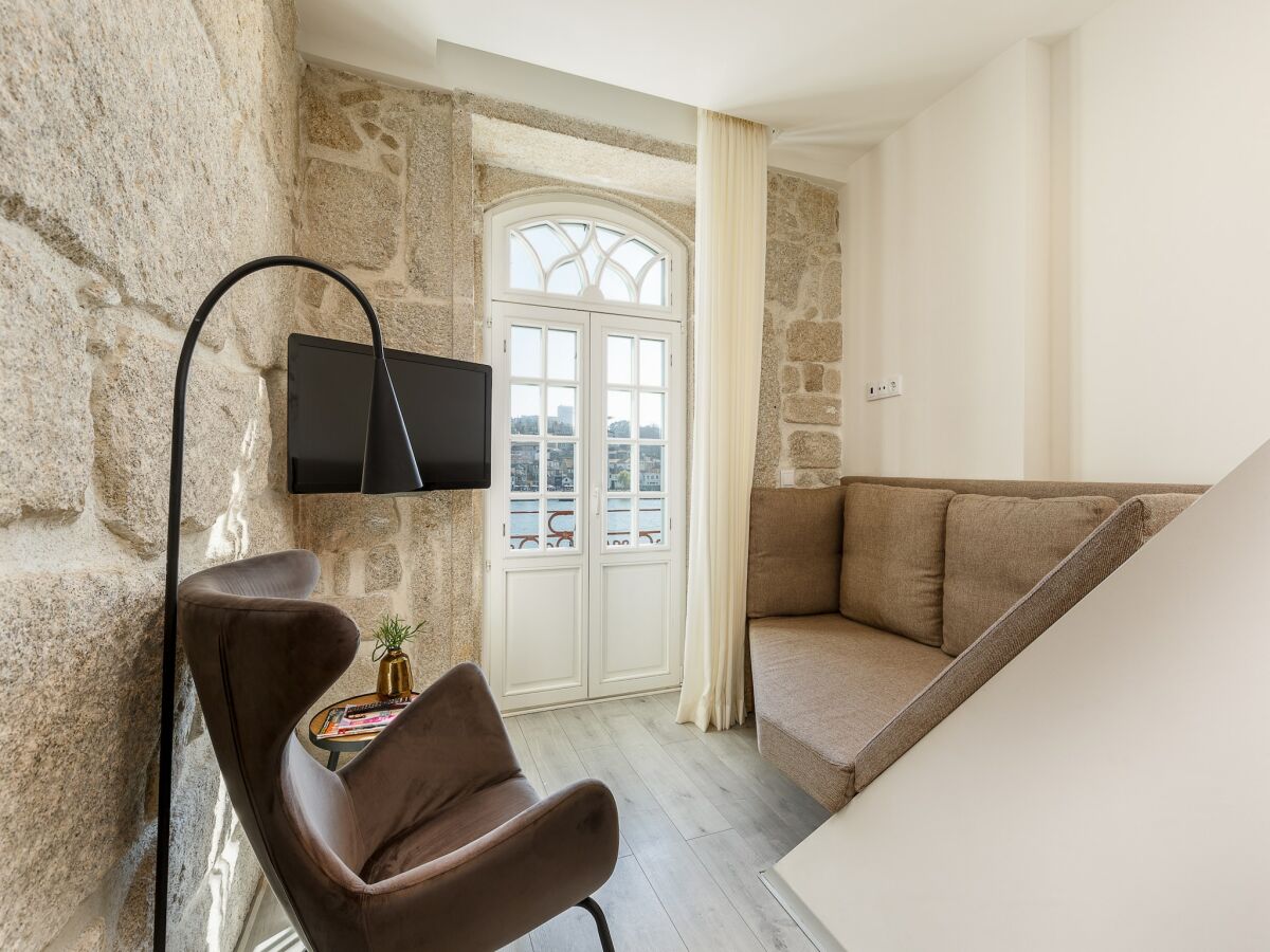 Apartment Charming riverview apartment in Porto