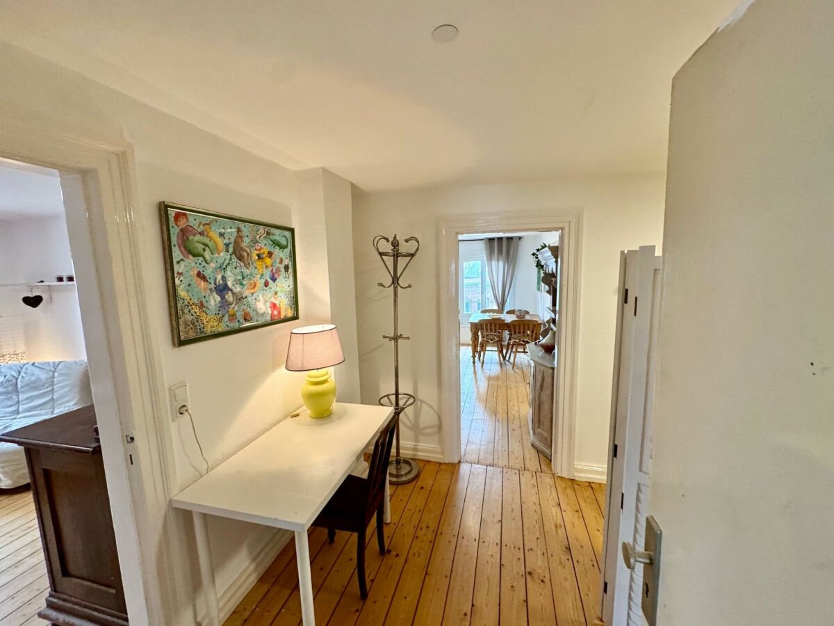 Apartment Riverside Retreat with Comfort - Features photo 3