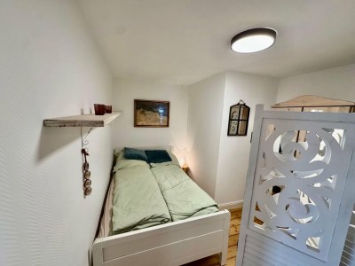 Apartment Riverside Retreat with Comfort - Features photo 9