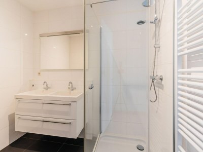 Apartment Lovely apartment by the beach - Features photo 22