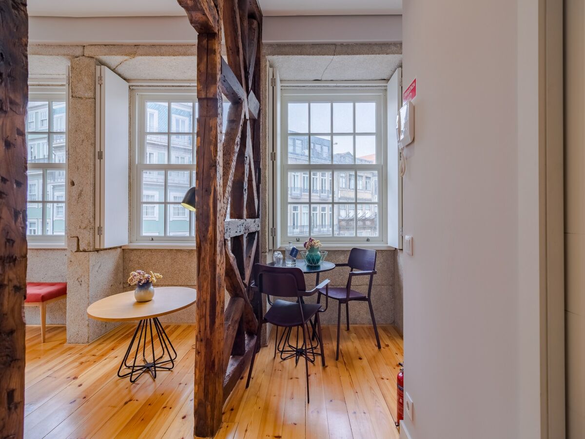 Apartment City-center apartment with modern comforts - Features photo 3