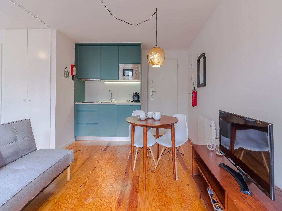 Apartment Modern studio in Porto with balcony - Features photo 4
