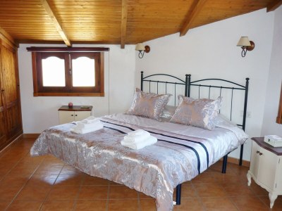 Holiday house Cortijo Ariza - Elegant Estate with Pool - Features photo 18