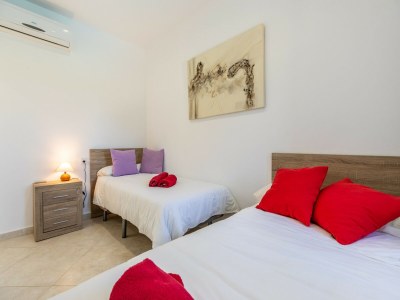 Holiday house Ca Na Bergues with Private Pool - Features photo 27