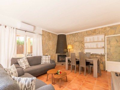 Holiday house Holiday Home Bona Mar with Pool - Features photo 12