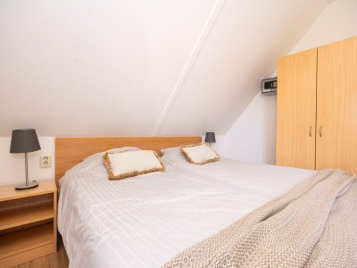 Holiday park Villa in Andijk with South-Facing Garden - Features photo 8