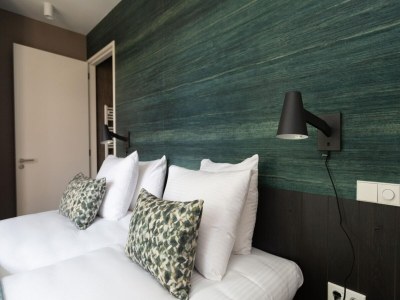 Apartment Stylish 2-bedroom apartment in The Hague. - Features photo 12