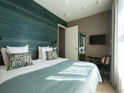 Apartment Stylish 2-bedroom apartment in The Hague. - Features photo 33