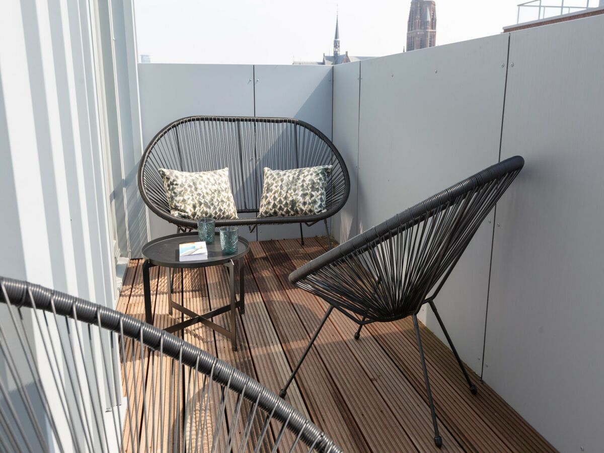 Apartment Stylish penthouse with 2 bedrooms. - Outdoor photo 2