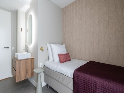 Holiday house Wohnung im Zeeheldenkwartier - Features photo 13