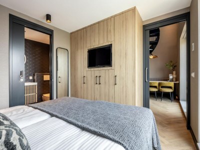 Apartment Playful and luxurious apartment in heart of Delft. - Features photo 24