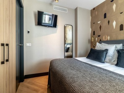 Apartment Beautiful apartment, view of Delft canal. - Features photo 12