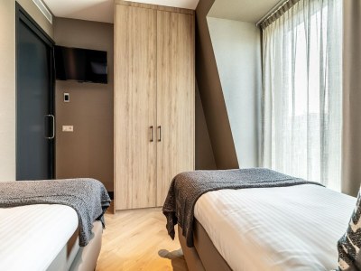 Apartment Family Apartment w/ Bunk Beds - Features photo 35