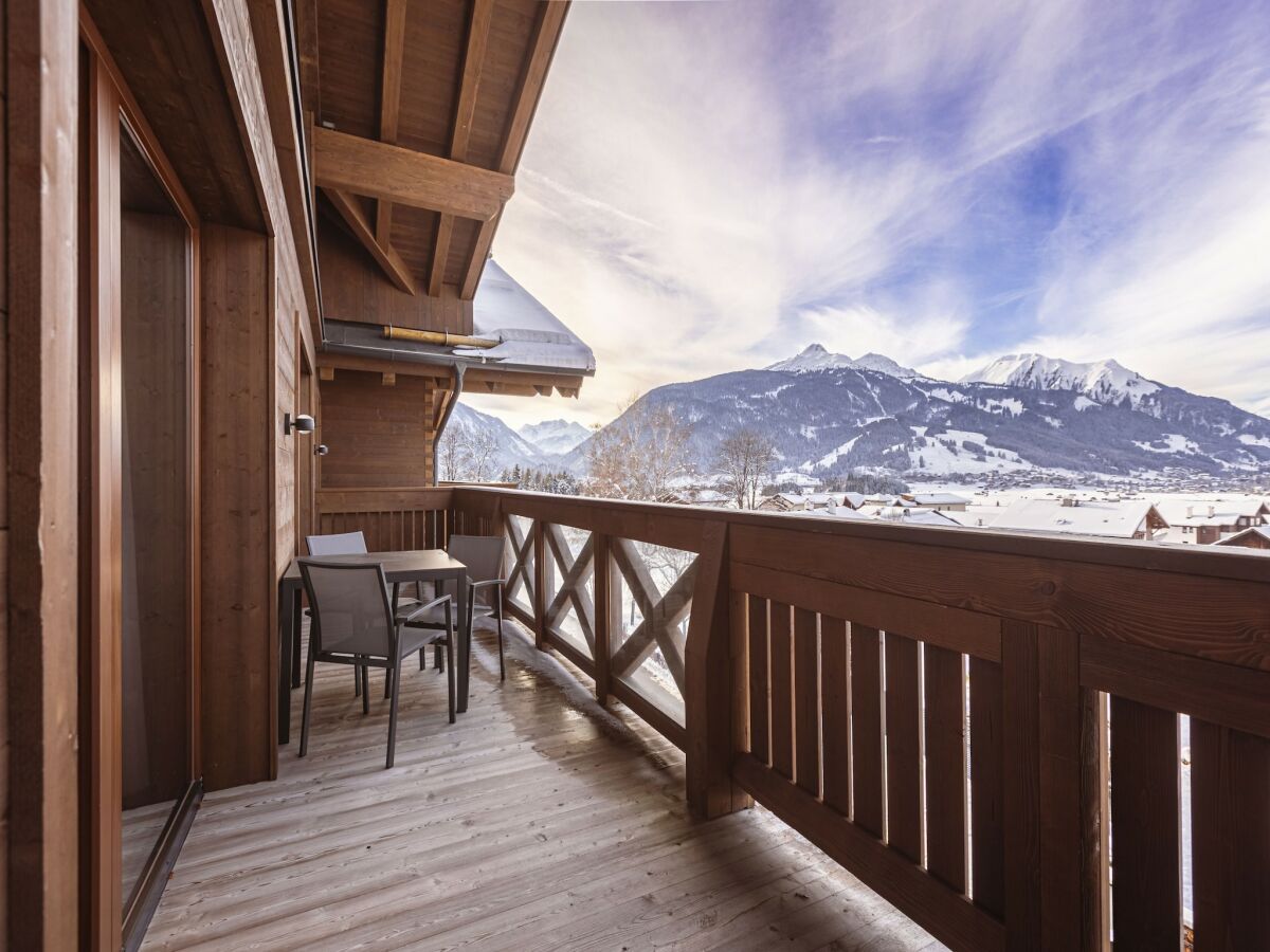 Chalet Welcoming chalet with balcony (No Deposit) - Outdoor photo 5