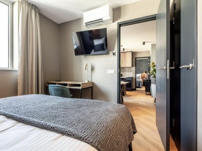 Holiday house Historic Canal Home in Delft - Features photo 12