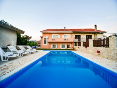 Apartment Apartment in Slivnica with Private Pool in Posedarje - Apartment