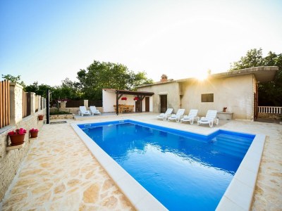 Apartment Apartment in Slivnica with Private Pool - Outdoor photo 6