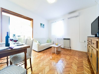 Apartment Apartment in Slivnica with Private Pool - Features photo 13