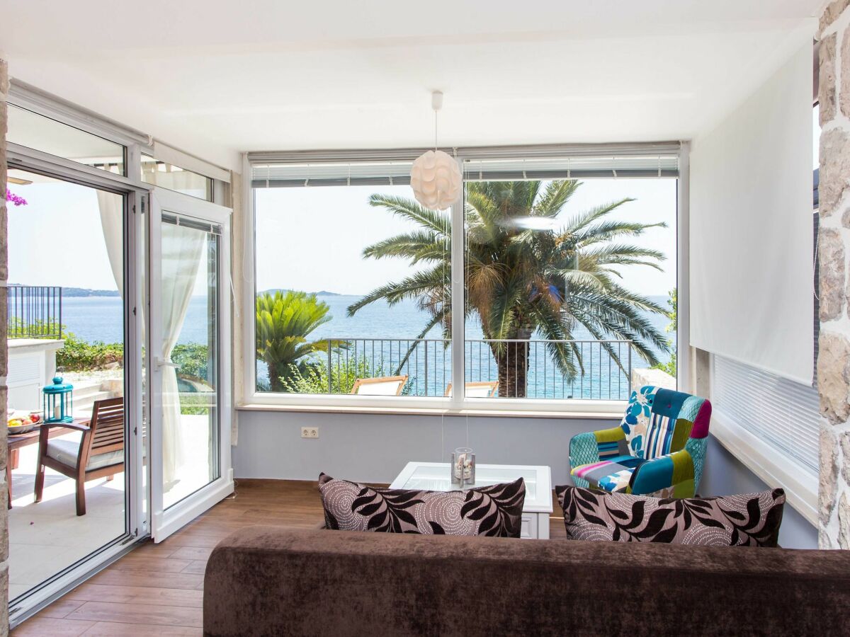 Apartment Villa Mirjana - One Bedroom Apartment with Terrace and Sea View (Palma) - Features photo 4