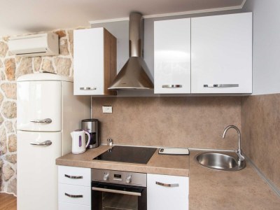 Apartment Villa Mirjana - One Bedroom Apartment with Terrace and Sea View (Palma) - Features photo 8