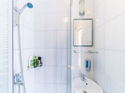 Apartment Rooms Katja & Lara - Twin Room (Katja) - Features photo 12