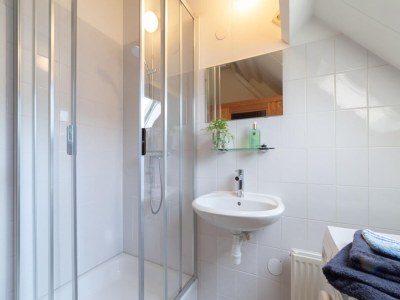 Holiday park Holiday Home in Quiet Dutch Park for Families - Features photo 17