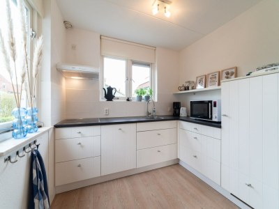 Holiday park Holiday Home in Quiet Dutch Park for Families - Features photo 19