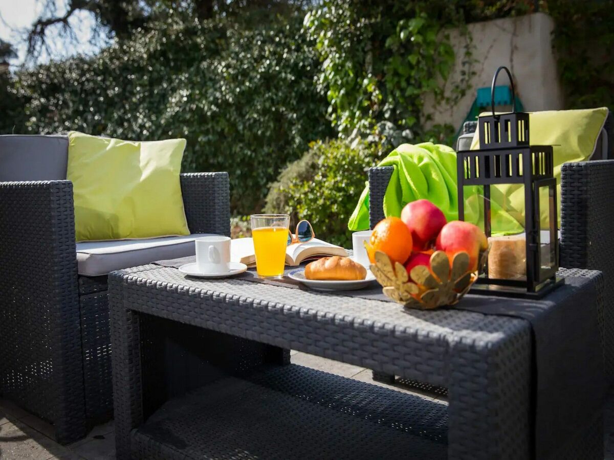 Apartment City Holiday Apartment - One Bedroom Apartment with Terrace - Outdoor photo 2