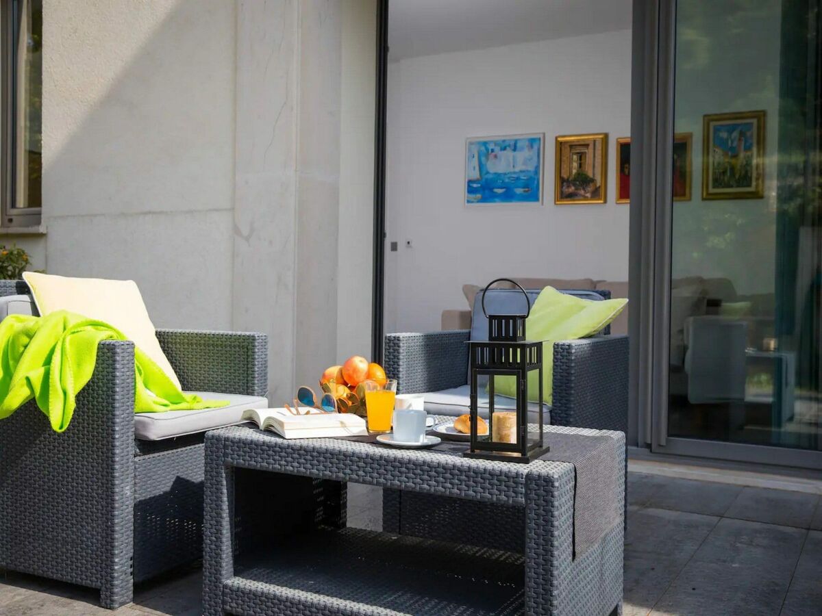 Apartment City Holiday Apartment - One Bedroom Apartment with Terrace - Outdoor photo 3