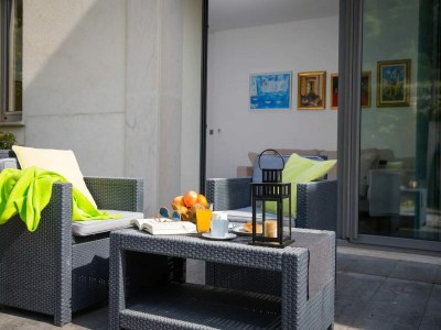 Apartment City Holiday Apartment - One Bedroom Apartment with Terrace - Outdoor photo 3