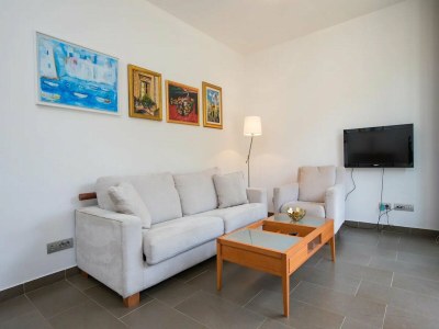 Apartment City Holiday Apartment - One Bedroom Apartment with Terrace - Features photo 11