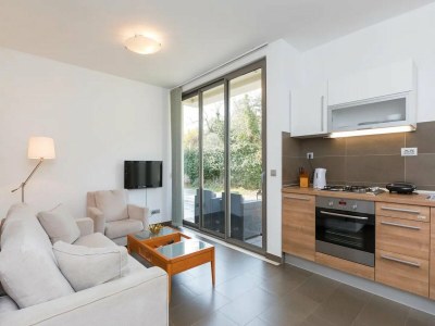 Apartment City Holiday Apartment - One Bedroom Apartment with Terrace - Outdoor photo 13