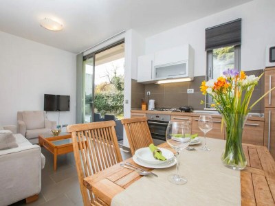 Apartment City Holiday Apartment - One Bedroom Apartment with Terrace - Outdoor photo 14