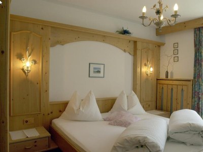 Apartment Top II - Features photo 12