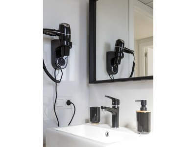 Apartment CALMO SINGULAR APARTMENTS 8B - Features photo 31