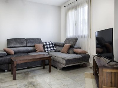 Apartment Apartment in Banjole near Beach & Nature - Features photo 15