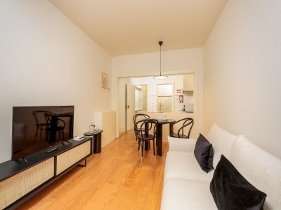 Apartment Cozy Getaway in Porto with Balcony - Features photo 6