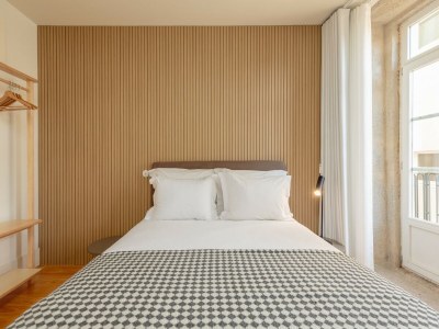 Apartment Cozy Getaway in Porto with Balcony - Features photo 9