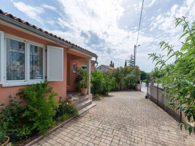 Villa Villa in Vintijan with private pool - Outdoor photo 7