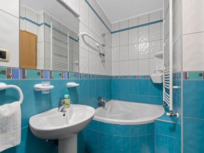 Villa Villa in Vintijan with private pool - Features photo 11